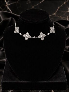 Silver Rhinestone Crystal Floral & Pearl Statement Choker Necklace